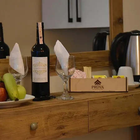 Alojamento de Acomodação e Pequeno-almoço Pruva *