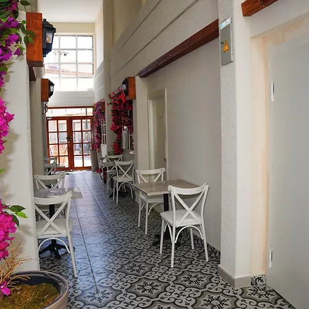 Oda ve Kahvaltı Pruva ınn Antalya