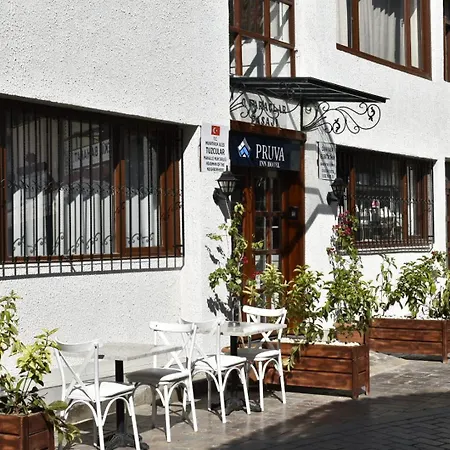 Pruva Bed & Breakfast *